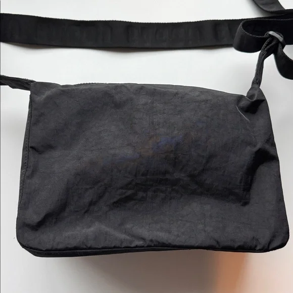 Baggu Medium Cargo Crossbody - Black - Picture 3 of 10